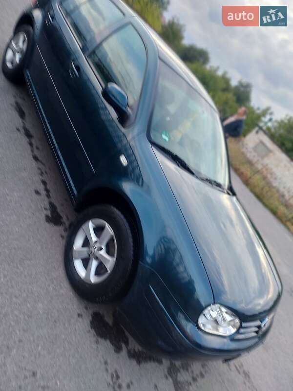 Volkswagen Golf 2002