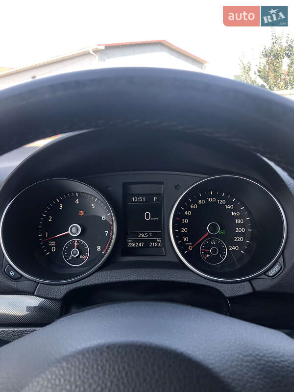 Универсал Volkswagen Golf 2010 в Луцке