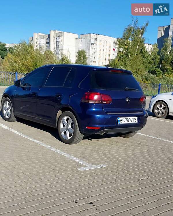 Хетчбек Volkswagen Golf 2010 в Дрогобичі