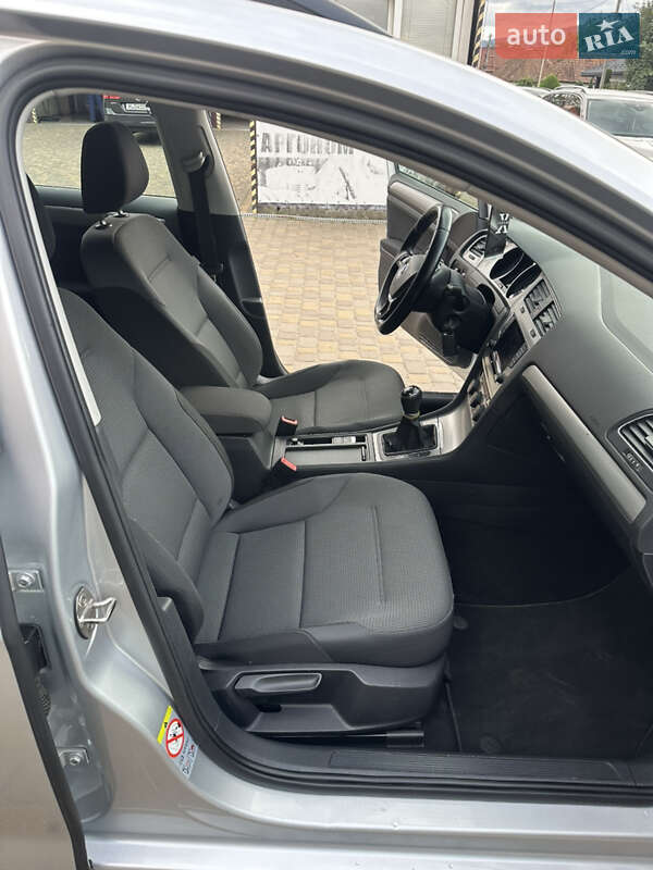 Універсал Volkswagen Golf 2014 в Сваляві фото 13 Універсал Volkswagen Golf 2014 в Сваляві