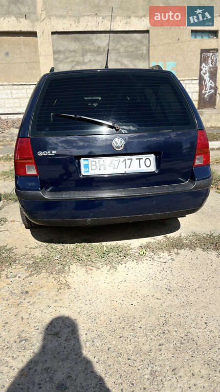 Універсал Volkswagen Golf 2002 в Ізмаїлі