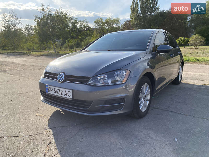 Хетчбек Volkswagen Golf 2014 в Запоріжжі