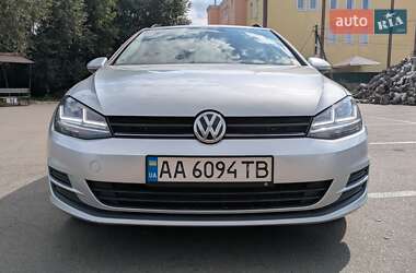 Универсал Volkswagen Golf 2015 в Киеве