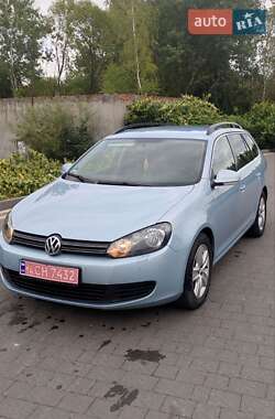 Универсал Volkswagen Golf 2010 в Надворной