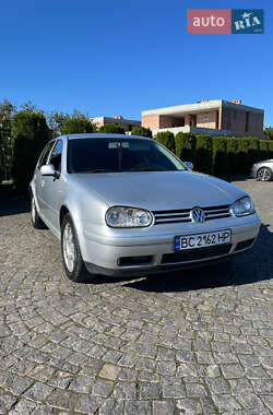 Хэтчбек Volkswagen Golf 2000 в Жовкве