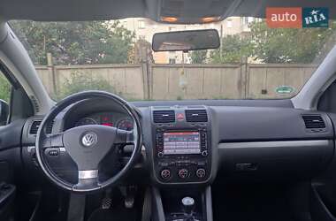 Хетчбек Volkswagen Golf 2008 в Чернігові