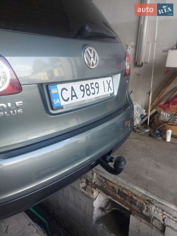 Хетчбек Volkswagen Golf 2007 в Каневі