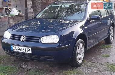 Універсал Volkswagen Golf 2001 в Помічній