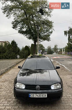 Хетчбек Volkswagen Golf 2002 в Чернівцях