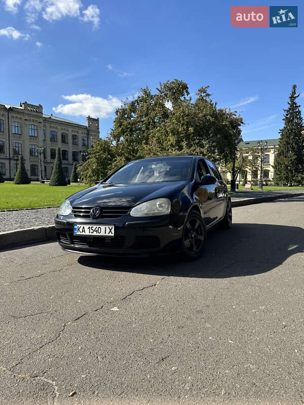 Volkswagen Golf 2004