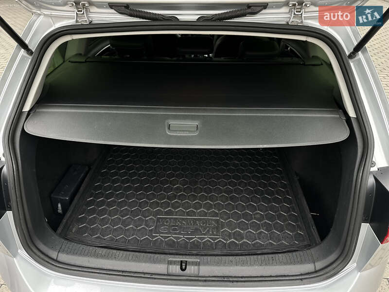 Універсал Volkswagen Golf 2014 в Житомирі