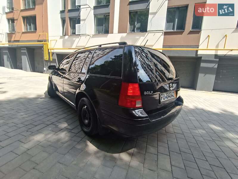Універсал Volkswagen Golf 2002 в Вінниці
