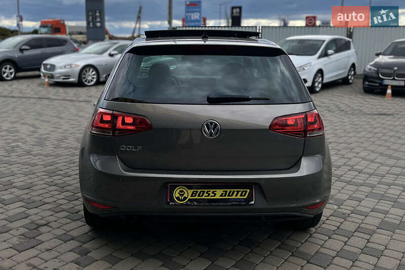 Хетчбек Volkswagen Golf 2014 в Мукачевому