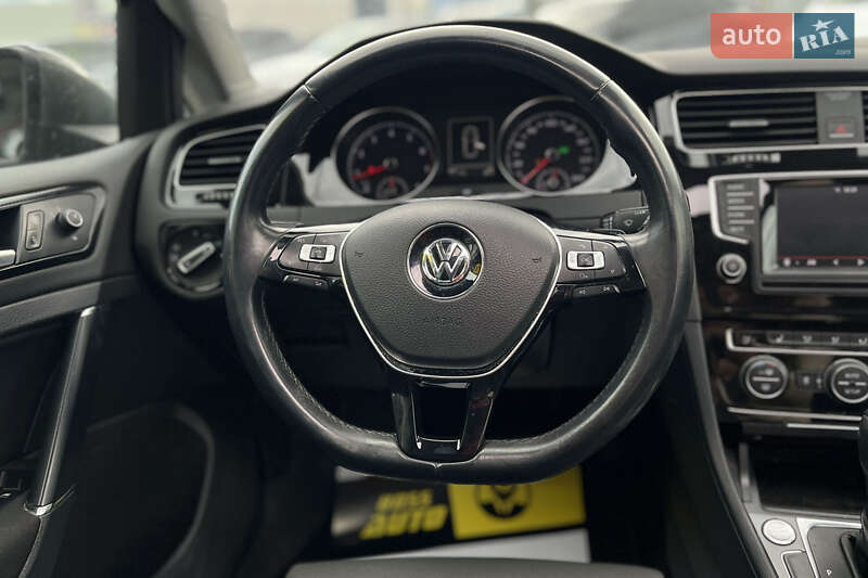 Хетчбек Volkswagen Golf 2014 в Мукачевому