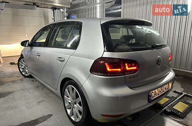 Хэтчбек Volkswagen Golf 2009 в Умани