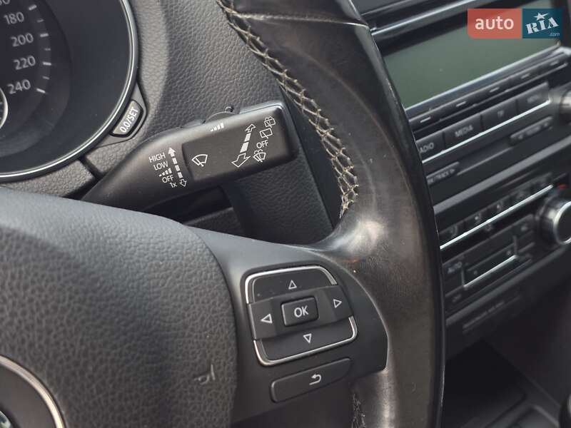 Універсал Volkswagen Golf 2010 в Тернополі