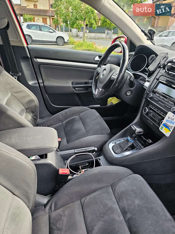 Універсал Volkswagen Golf 2010 в Кривому Розі