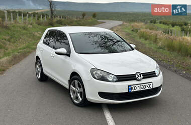 Хэтчбек Volkswagen Golf 2012 в Иршаве