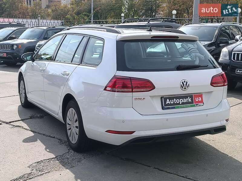 Універсал Volkswagen Golf 2019 в Харкові