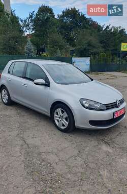 Хэтчбек Volkswagen Golf 2009 в Ровно