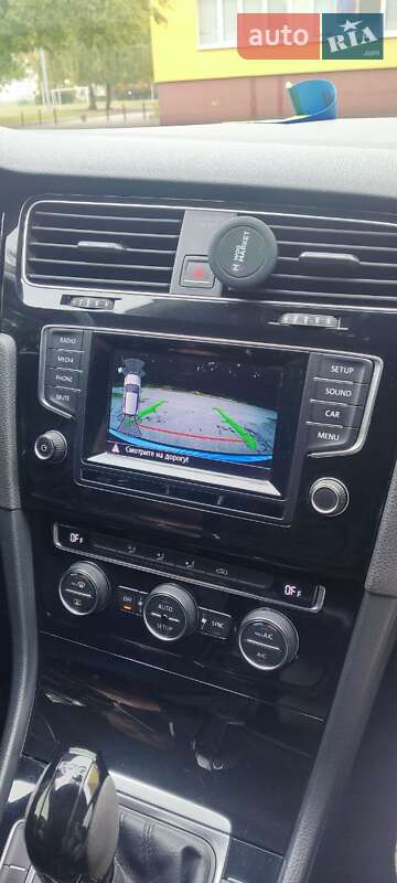 Хэтчбек Volkswagen Golf 2013 в Киеве