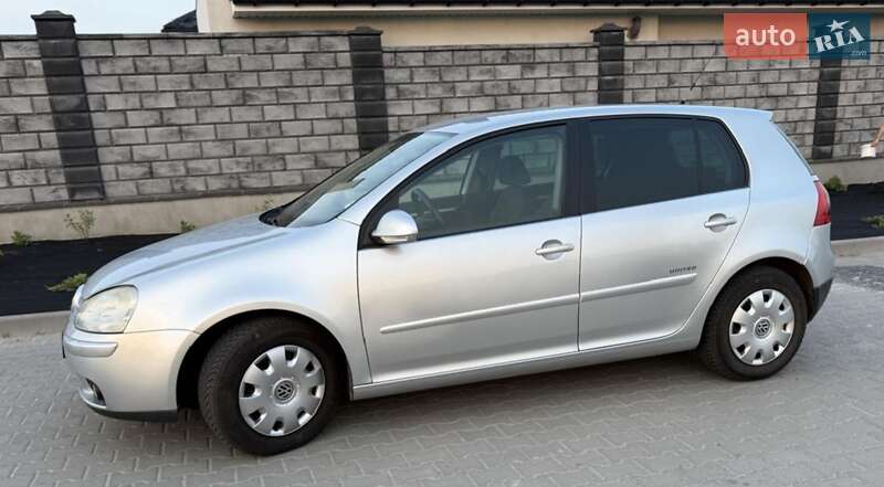 Хетчбек Volkswagen Golf 2007 в Чернігові