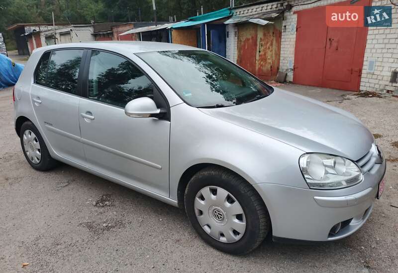 Хетчбек Volkswagen Golf 2007 в Чернігові