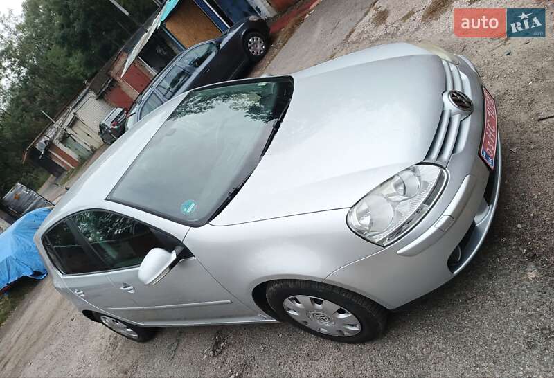 Хетчбек Volkswagen Golf 2007 в Чернігові