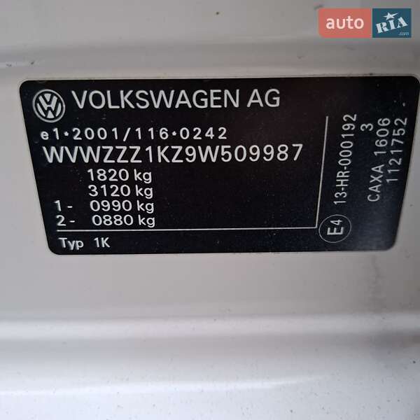 Хэтчбек Volkswagen Golf 2009 в Львове