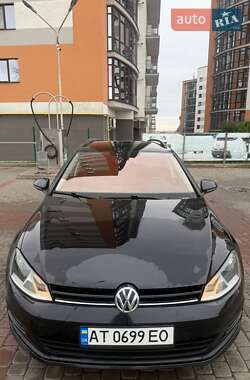 Универсал Volkswagen Golf 2015 в Ивано-Франковске