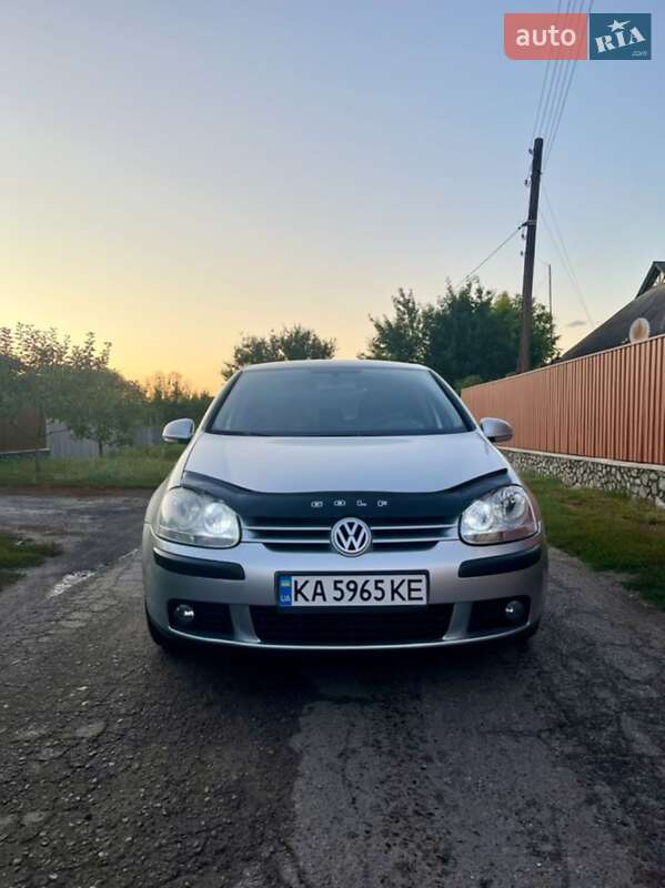 Volkswagen Golf 2005