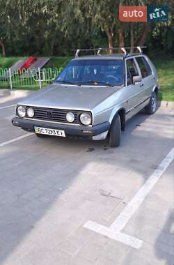 Хэтчбек Volkswagen Golf 1985 в Новояворовске
