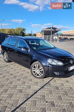 Універсал Volkswagen Golf 2012 в Полтаві