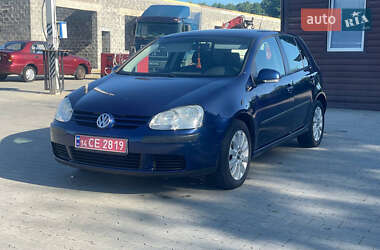 Хетчбек Volkswagen Golf 2005 в Калуші