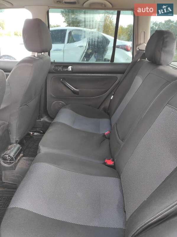 Универсал Volkswagen Golf 1999 в Покрове