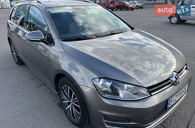 Универсал Volkswagen Golf 2016 в Полтаве