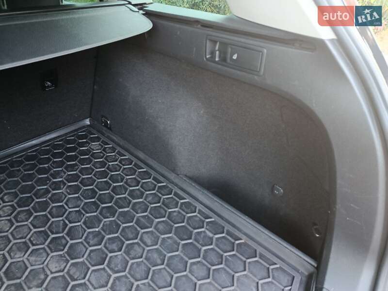 Універсал Volkswagen Golf 2016 в Києві