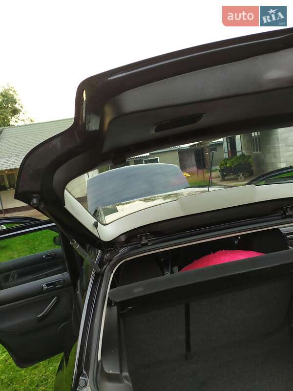 Хэтчбек Volkswagen Golf 2002 в Кременце