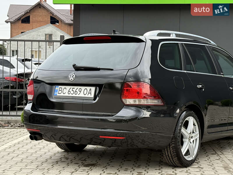 Універсал Volkswagen Golf 2011 в Львові