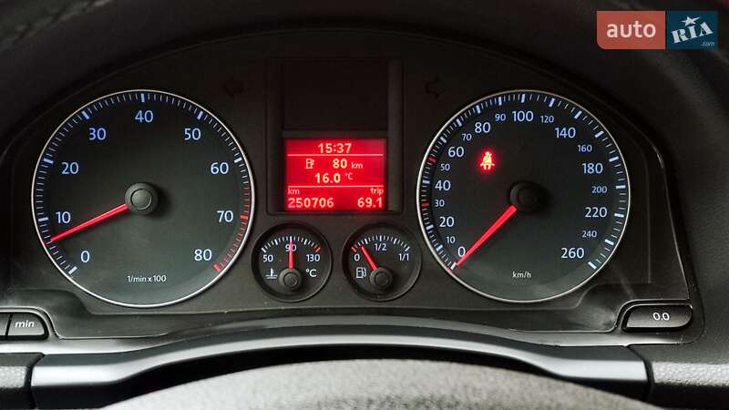 Хетчбек Volkswagen Golf 2008 в Полтаві