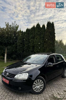 Хетчбек Volkswagen Golf 2006 в Луцьку