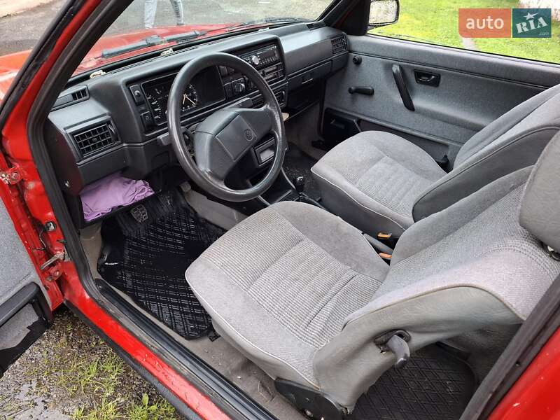Хетчбек Volkswagen Golf 1987 в Долині