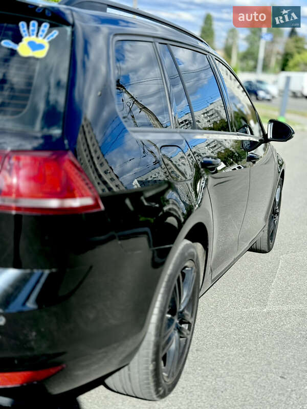 Универсал Volkswagen Golf 2013 в Харькове