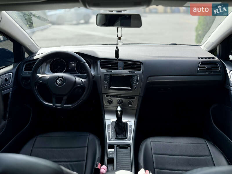 Универсал Volkswagen Golf 2013 в Харькове