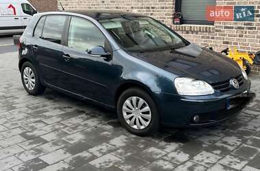 Хэтчбек Volkswagen Golf 2007 в Луцке