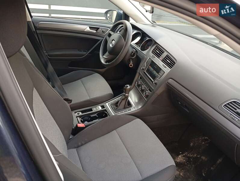 Універсал Volkswagen Golf 2016 в Ковелі