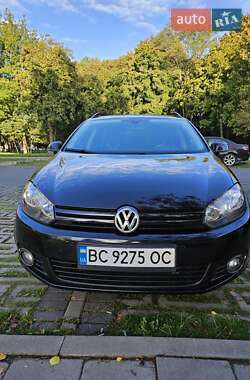 Универсал Volkswagen Golf 2013 в 