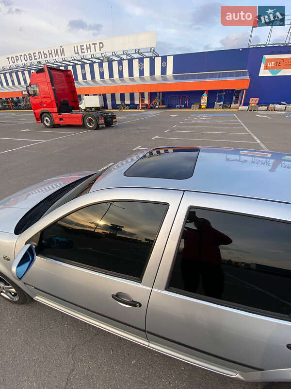 Хетчбек Volkswagen Golf 2000 в Львові