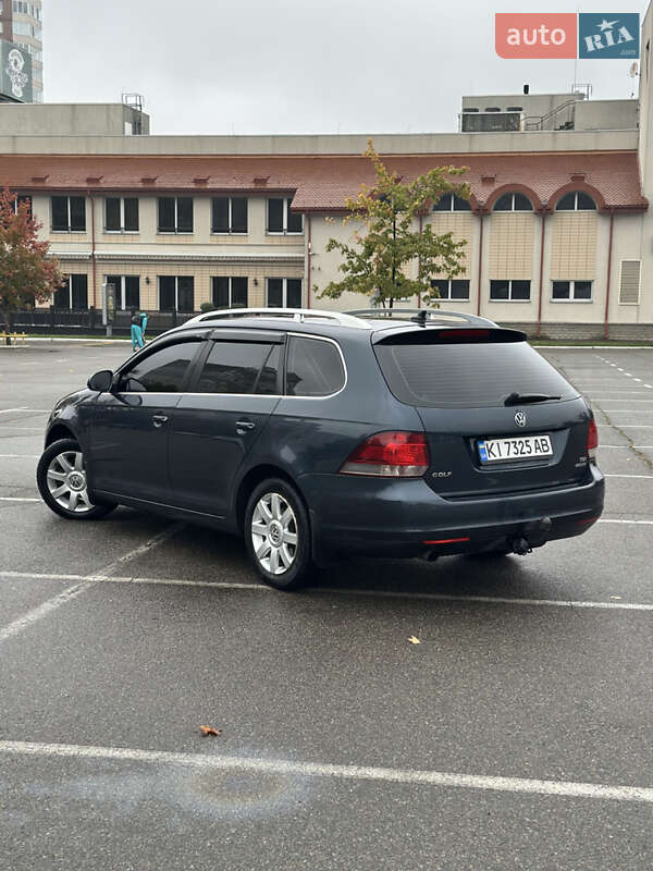 Универсал Volkswagen Golf 2010 в Броварах