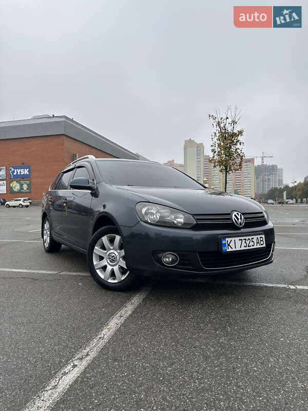 Универсал Volkswagen Golf 2010 в Броварах